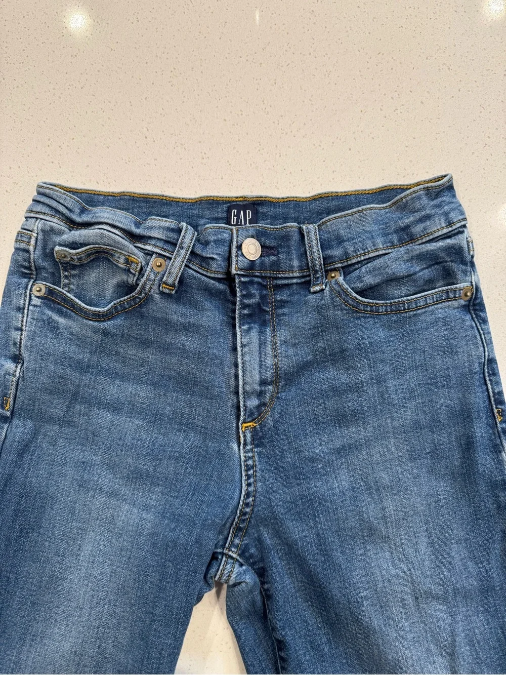 Gap 1969 Perfect Bootcut Jeans Medium Wash Women’s Size 6 / 28S The Gap Denim.